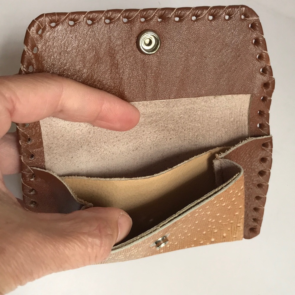 Vintage 70’s tool made leather coin purse/card holder - Picture 4 of 7